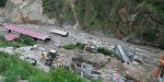 जलविद्युतमा बाढीको कहरः उद्धारका लागि हेलिकप्टर पुग्नलाई कठिनाई