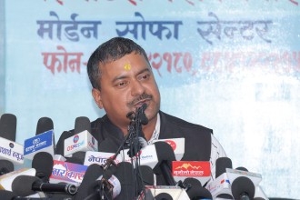 काठमाडौंमा गाईजात्रा उत्सव, हाँस्य कलाकारहरूको व्यङ्ग्यात्मक प्रस्तुति देशको समसामयिक घटनामा केन्द्रित