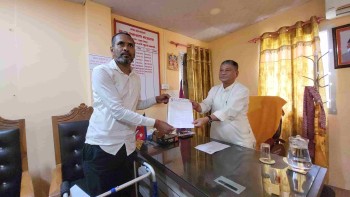 ‘डिएफओ’विरुद्ध छानबिन गरी कारवाहीको माग गर्दै प्रदेश सरकारमा उजुरी