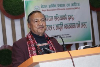 व्यवसायी घिमिरेको दाबी : तत्काल पेट्रोलियम पदार्थको अभाव हुँदैन