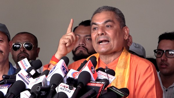 जेनजी आन्दोलन पनि पश्चिमाहरुको डिजाइनमा भयो, अब राजसंस्था आवश्यक भइसक्यो : दुर्गा प्रसाईं