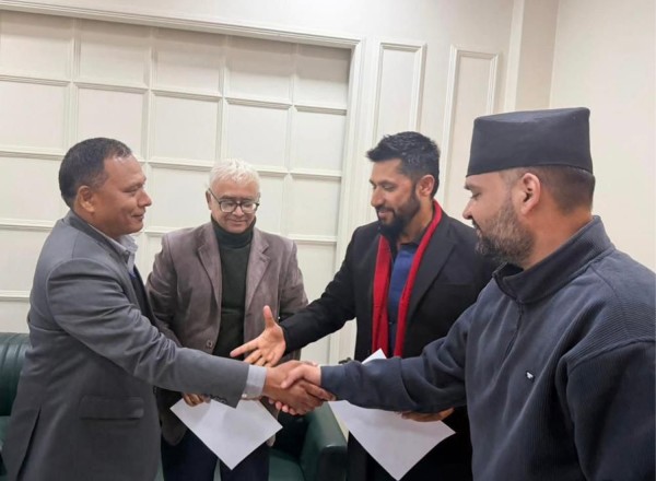 रास्वपासँगको एकतापछि कुलमान घिसिङः ‘पद, स्वार्थ र व्यक्तिगत लाभभन्दा उज्यालो भविष्यका लागि एक ठाउँमा उभिएका हौं’