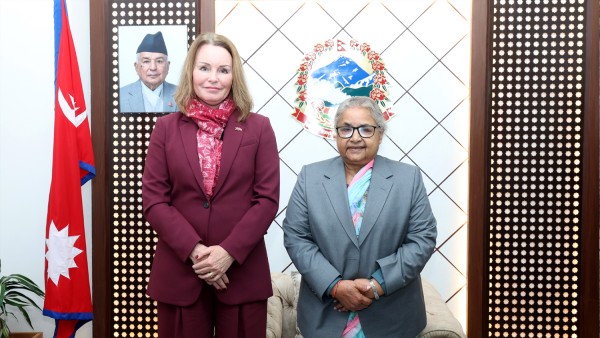 प्रधानमन्त्री कार्कीसँग नर्वेली राजदूतको शिष्टाचार भेट