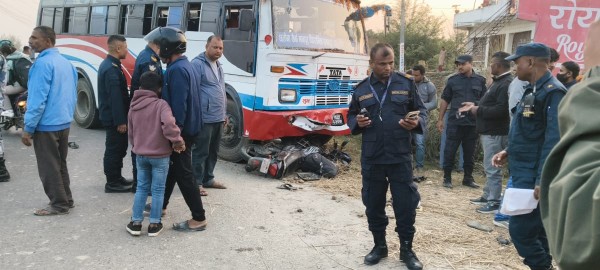 रौतहटमा सवारी दुर्घटना हुँदा बाबुको मृत्यु र छोराछोरी घाइते