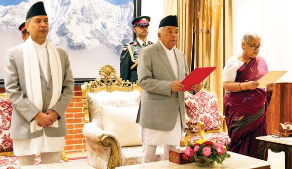 नवनियुक्त प्रधानमन्त्री कार्कीको शपथग्रहणलगत्तै प्रतिनिधि सभा विघटन