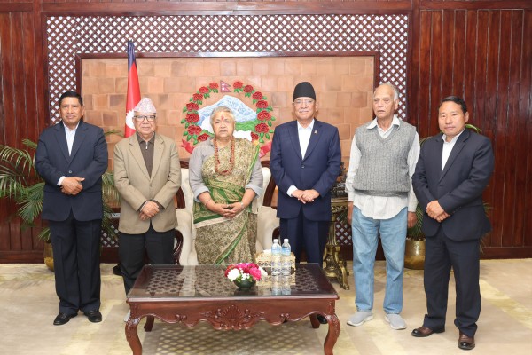 निर्वाचन सफल पार्न भूमिका खेलेकोमा नेकपालाई प्रधानमन्त्रीले दिइन् धन्यवाद