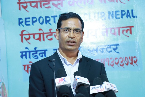 सरकार ढाल्ने सोच छैन, कांग्रेसलाई अप्ठ्यारो भए साथ दिन तयार छौंः माओवादी नेता शाही