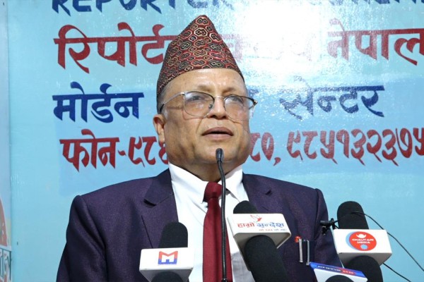 सार्वजनिक शैक्षिक गुठी विद्यालय संघद्वारा ७ बुँदे माग : सरकारले निजी विद्यालयसरह व्यवहार गरिरहेको भन्दै आपत्ति