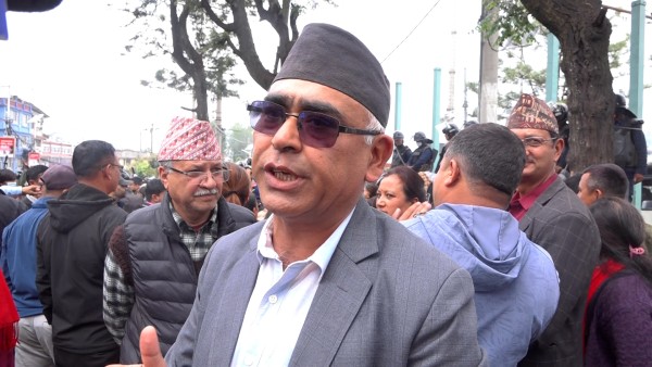 ओलीको पक्राउविरुद्ध आन्दोलन जारी, प्रधानमन्त्री र गृहमन्त्रीको छानविनको माग