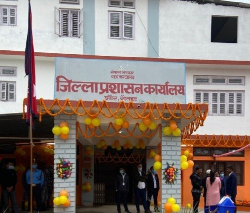 रौतहटमा सरकारी कार्यालय वरिपरि ‘बिचौलिया’ लाई प्रवेश निषेध