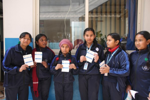 एचपीभी खोप अभियानको दोस्रो दिन दरबार हाई स्कुलका बालिकाहरूलाई लगाइयो खोप