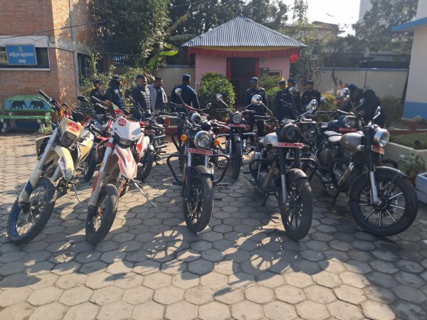 स्वरूप परिवर्तन तथा ध्वनी प्रदूषण गर्ने १२ मोटरसाइकल नियन्त्रणमा