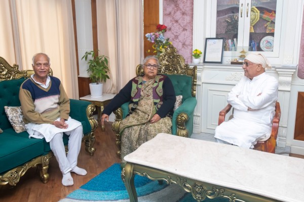 ओली निवासमा प्रधानमन्त्री कार्की, मोहनप्रसादप्रति समबेदना प्रकट