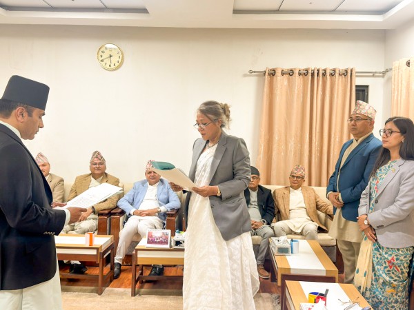 नवनियुक्त महान्यायाधिवक्ता कँडेलले लिए सपथ