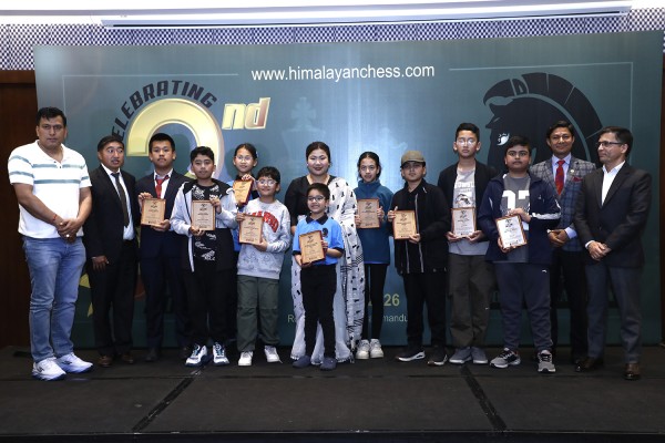 हिमालयन लाइफ टाइम अचिभमेन्ट अवार्डबाट नवीन तन्दुरकार सम्मानित