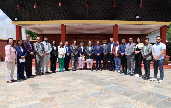 नेपालमा लगानीको लागि अभिप्रेरित गर्न विश्वमा छरिएर रहेका नेपालीहरूलाई राष्ट्रपतिको आग्रह