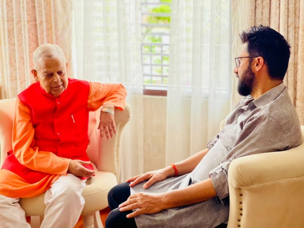 सभापति लामिछाने र महन्थ ठाकुरबीच भेटवार्ता, समसामयिक विषयमा कुराकानी