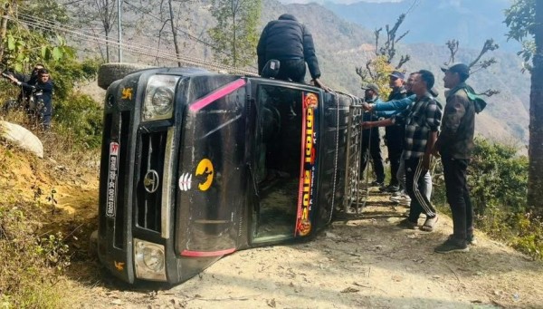 रामेछापमा यात्रुवाहक सुमो दुर्घटना, तीन गम्भीरसहित ६ जना घाइते