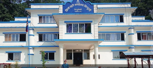 फरार मेयर पक्राउपछि पीडित बालिकामा पलायो न्यायको आशा