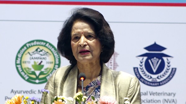 औषधि व्यवसायीहरूले उत्पादनको उचित मूल्य पाएका छैनन् : मन्त्री गौतम