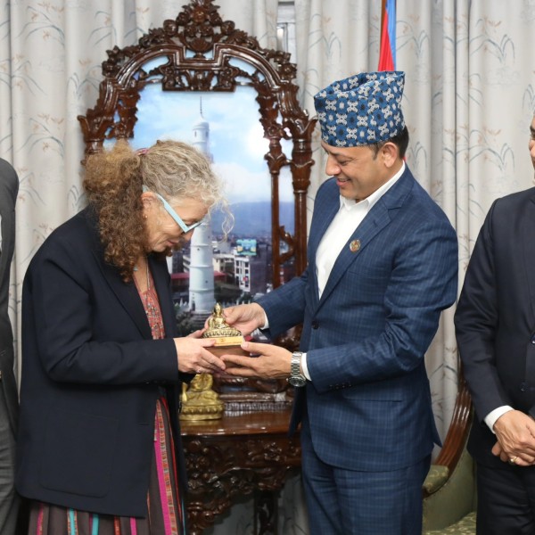 सभामुख डीपी अर्याल र संयुक्त राष्ट्रसंघकी आवासीय संयोजक लिला पिटर्स बिच शिष्टाचार भेट