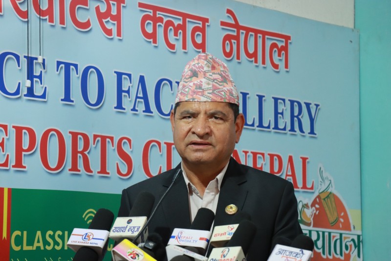 सरकार ध्रुबे हात्ती जस्तै, मिले पनि लडे पनि जनताकै नोक्सानः प्रकाश ज्वाला