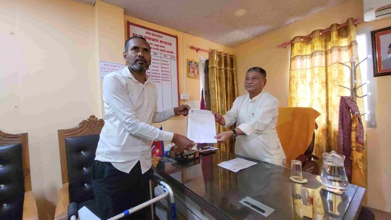 ‘डिएफओ’विरुद्ध छानबिन गरी कारवाहीको माग गर्दै प्रदेश सरकारमा उजुरी