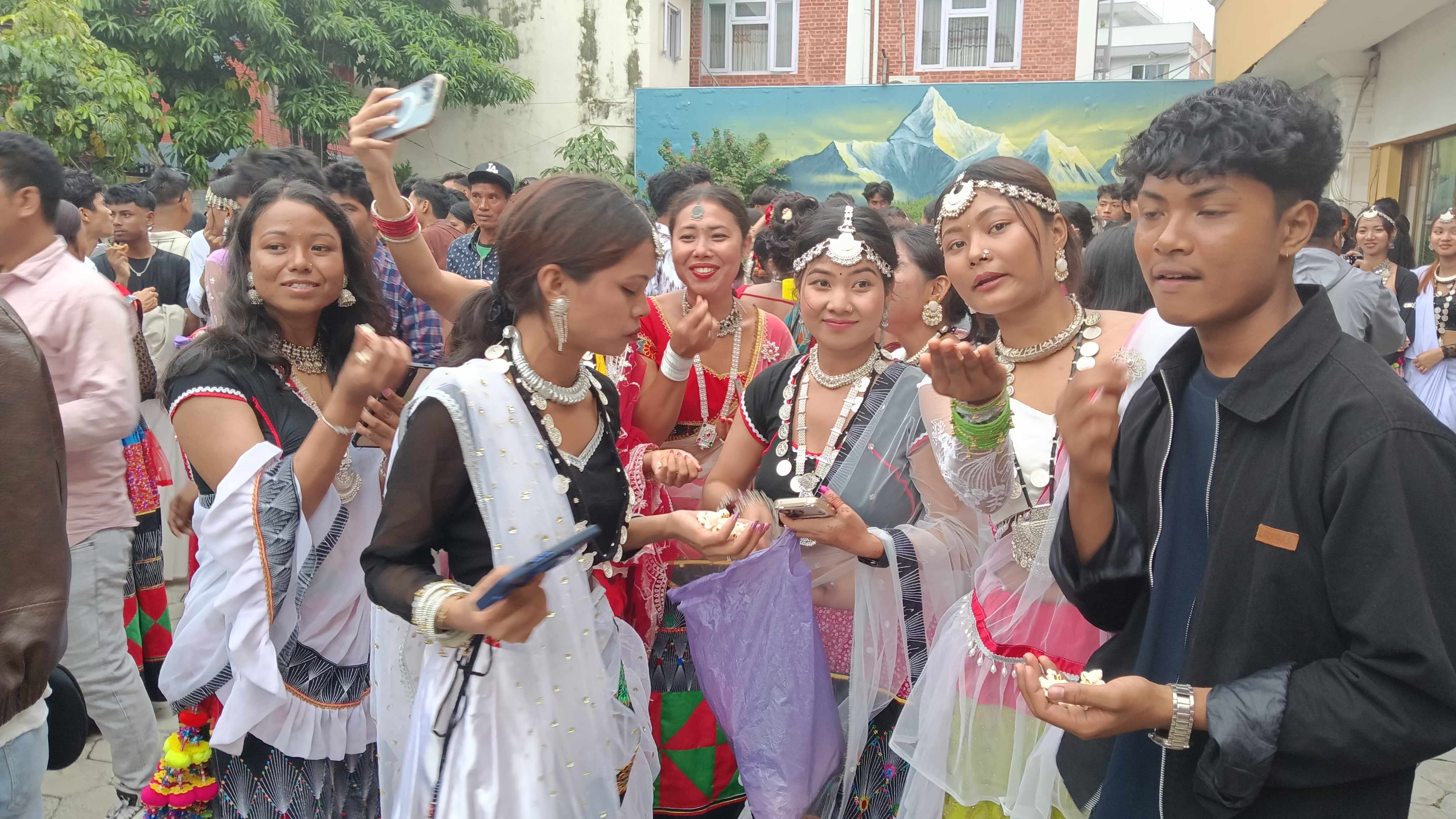 Gurahi-parba-(25)-1787043961.jpg