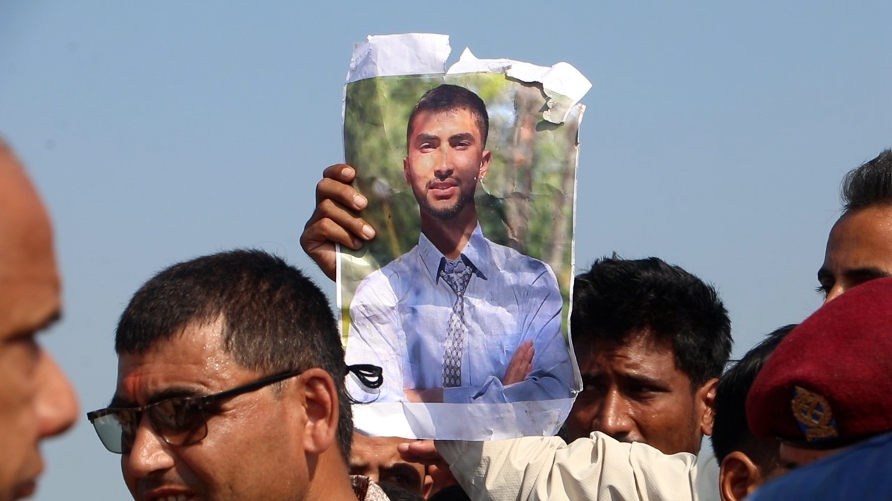 महाकालीको भुजेलाघाटमा विपिन जोशीको अन्त्येष्टि