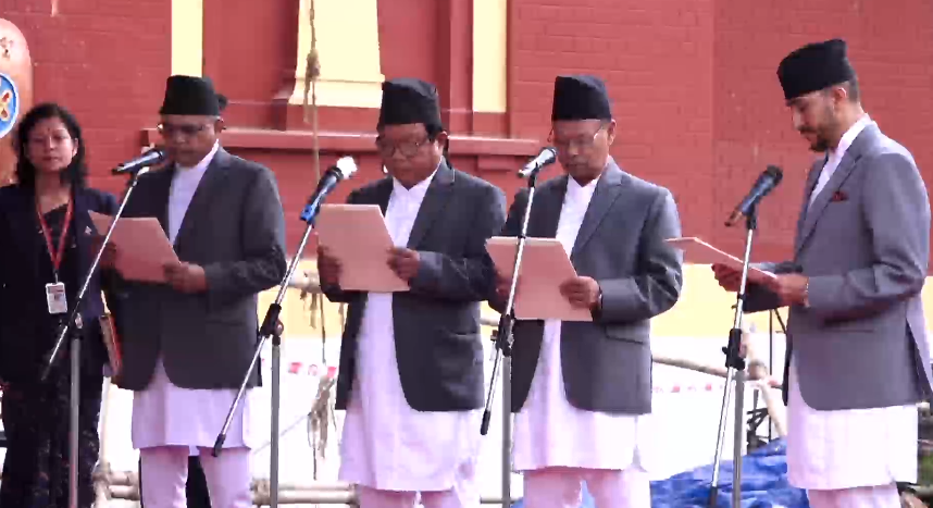 नवनियुक्त चार मन्त्रीले लिए पद तथा गोपनीयताको शपथ