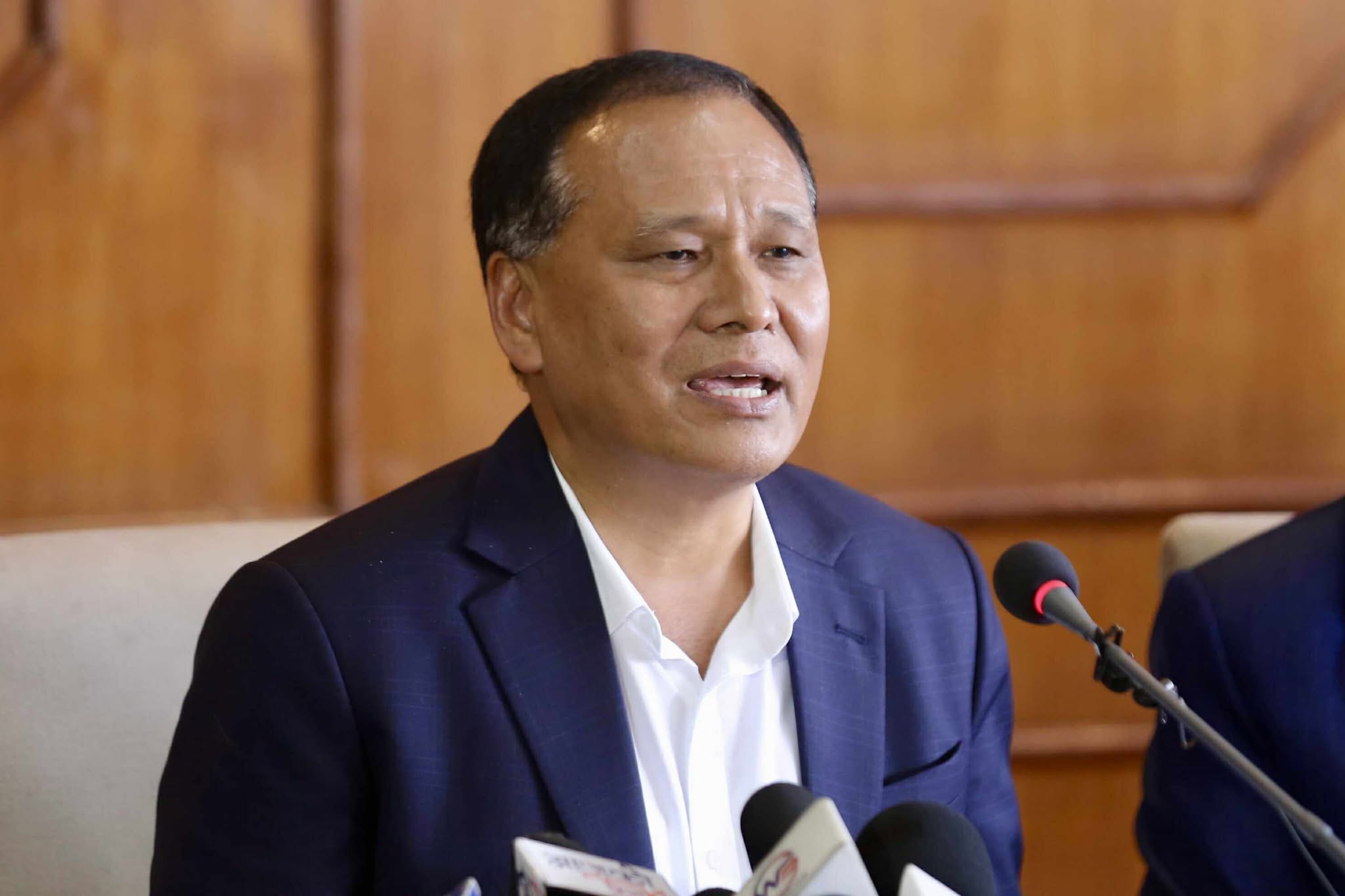 विदेशमा रहेका नेपालीलाई मताधिकार दिलाउन सरकार गम्भीर : मन्त्री घिसिङ