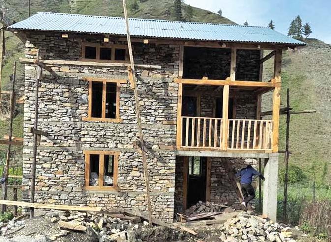 जनता आवास कार्यक्रमबाट निर्माण गरिएका दुई सय ४८ घर हस्तान्तरण