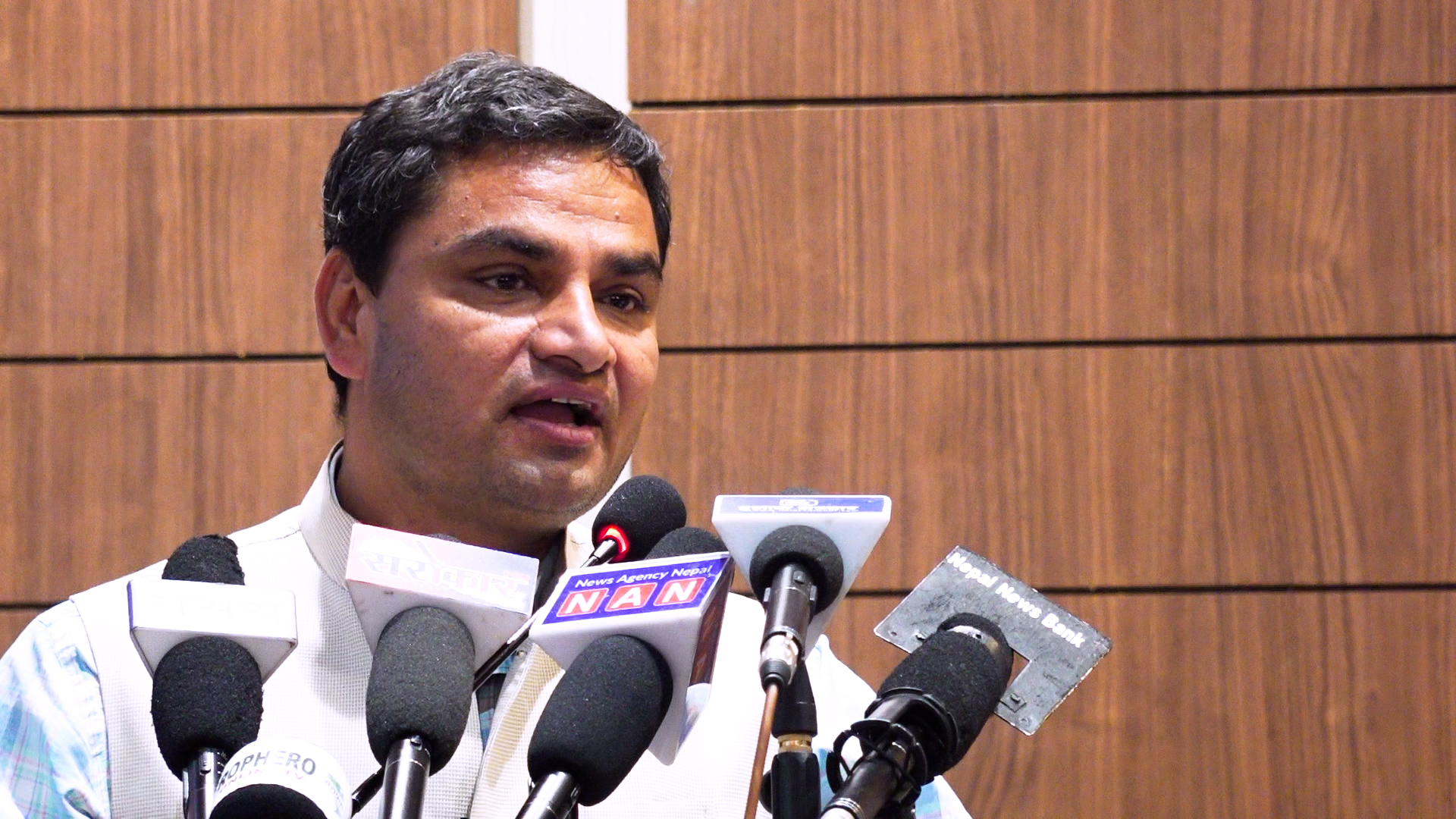 रुपान्तरण र पुस्तान्तरणसहितका मुद्दा सम्बोधनसँगै पार्टीभित्र आम एकता कायम गर्न महाधिवेशन आवश्यक छ : नेता पौडेल