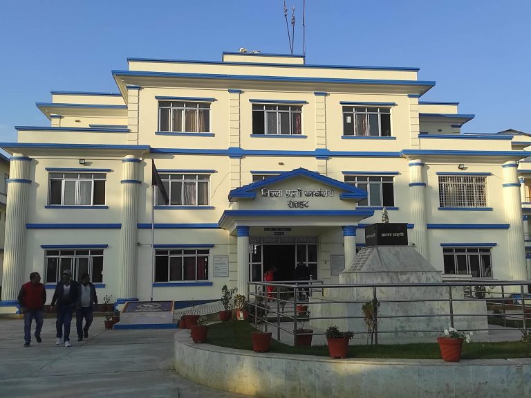 अपराध नियन्त्रण र राजस्व संकलनमा रौतहट प्रहरीको सफलताः एक महिनामा ७७ मुद्दा दर्ता, ४१ फरार पक्राउ