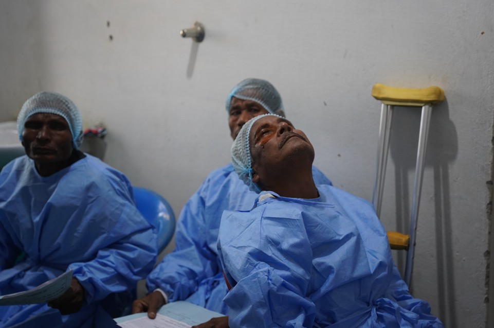 पटेर्वा सुगौलिद्वारा पाँच पालिकाका बासिन्दालाई मोतिविन्दुको निःशुल्क उपचार