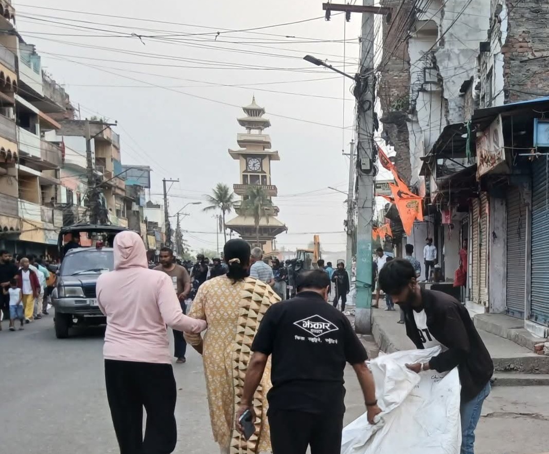 १३ वर्षपछिको प्रतीक्षा अन्त्यस् वीरगन्जको ‘लाइफलाइन’ मानिने मुख्य सडक विस्तार सुरु