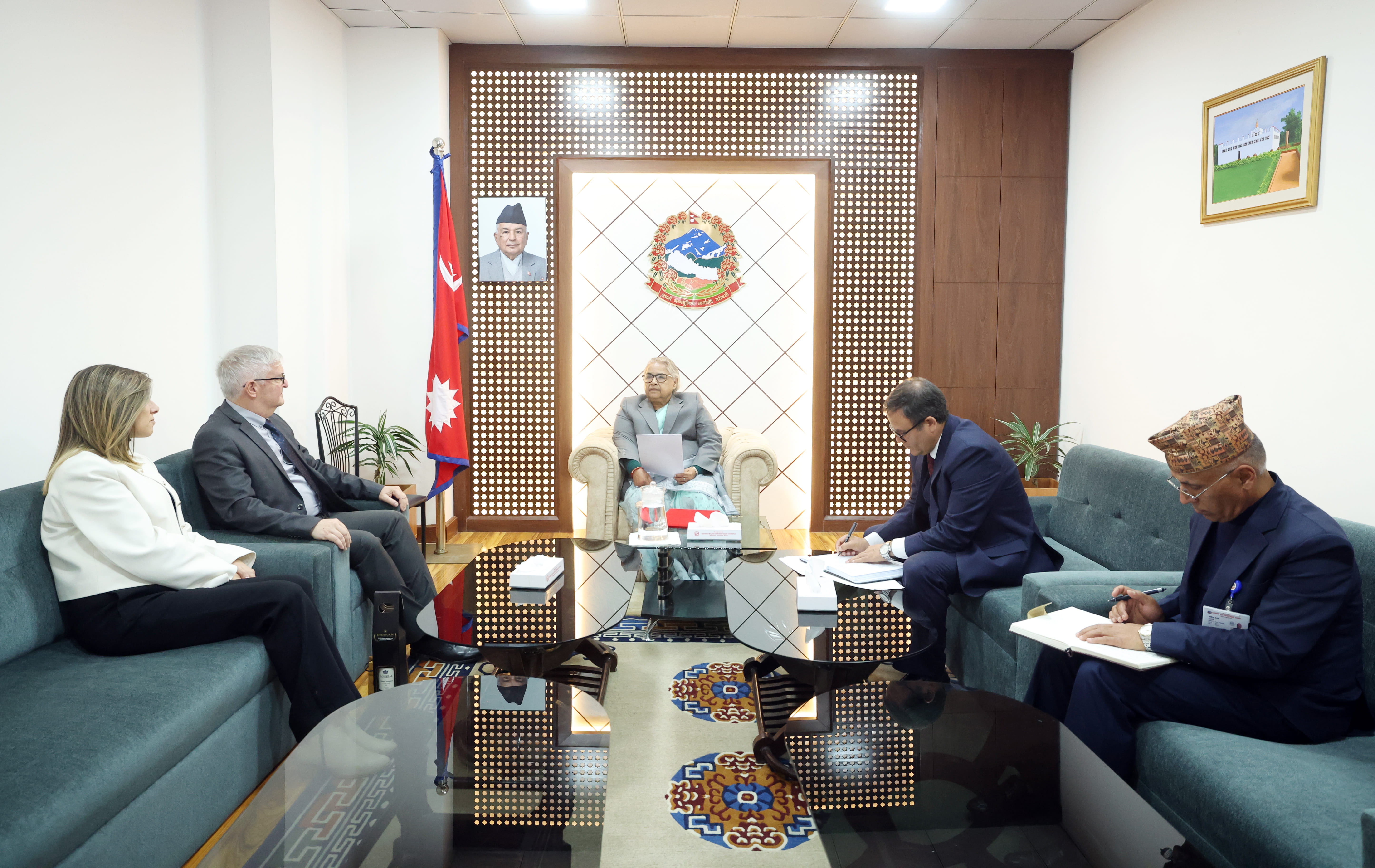 प्रधानमन्त्री कार्की र इजरायली राजदूतबीच शिष्टाचार भेट