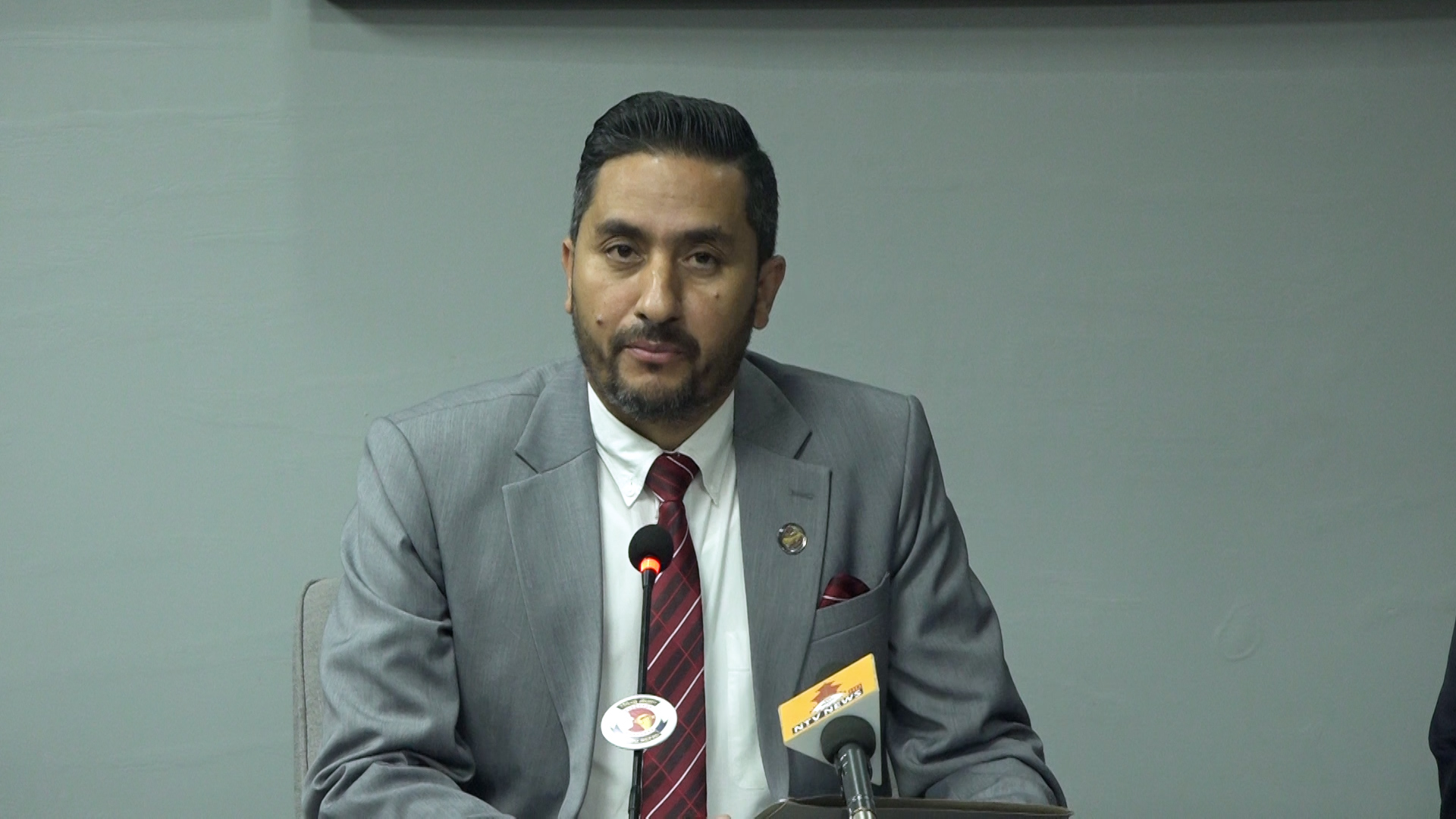 सञ्चारमन्त्री खरेलले गरे १०० दिनकोे प्र्रगति विवरण सार्वजनिक