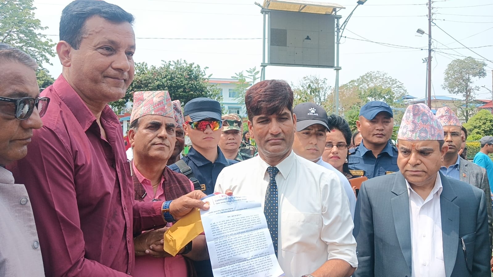 एमाले चितवनद्वारा ओली–लेखकको रिहाइ र उच्चस्तरीय छानबिन आयोग गठनको माग