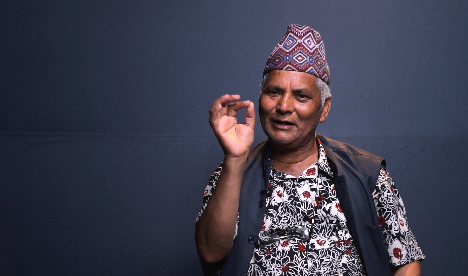 राजनीति दलको सिफारिसमा भएका नियुक्तिले वास्तविक साहित्यिक प्रतिभा उपेक्षित : कवि न्यौपाने