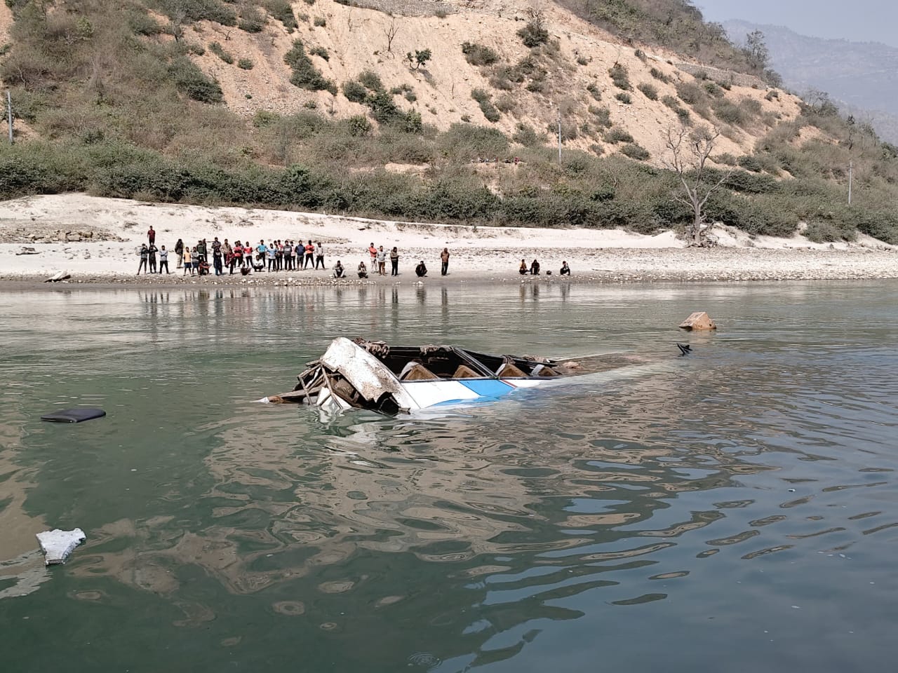तामाकोशी दुर्घटना अपडेटः ज्यान गुमाउनेको संख्या १२ पुग्यो, ७ मृतकको पहिचान खुल्यो