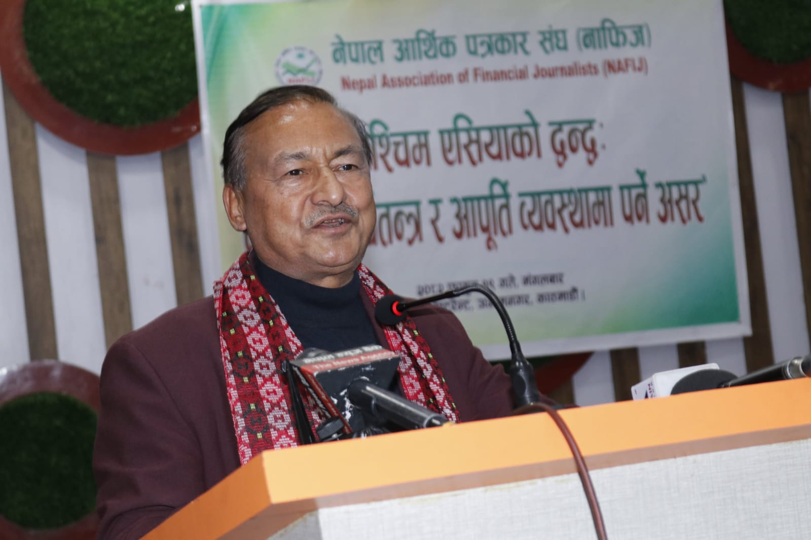 व्यवसायी घिमिरेको दाबी : तत्काल पेट्रोलियम पदार्थको अभाव हुँदैन