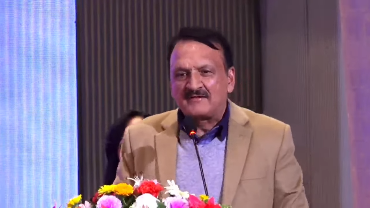 कांग्रेस अहिले जटिल र चुनौतीपूर्ण अवस्थामा पुगेको छ : डा.महत